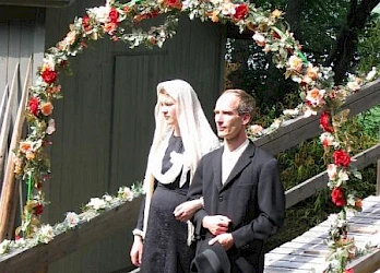 Kuva Kuivalahden kesäteatterin näytöksestä Torpparin poika 2005 - 13