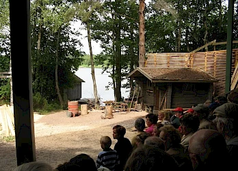 Kuva Kuivalahden kesäteatterin näytöksestä Kaunissaaren Valssi 2007 - 36