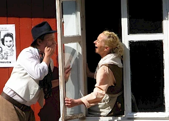 Kuva Kuivalahden kesäteatterin näytöksestä Kaunissaaren Valssi 2007 - 21