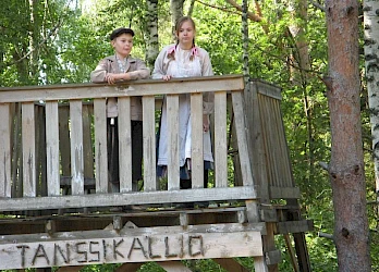 Kuva Kuivalahden kesäteatterin näytöksestä Kaunissaaren Valssi 2007 - 12