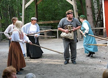 Kuva Kuivalahden kesäteatterin näytöksestä Kaunissaaren Valssi 2007 - 5