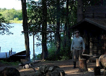 Kuivalahden kesäteatterin näytelmä Parast unhotta tomne (2011)