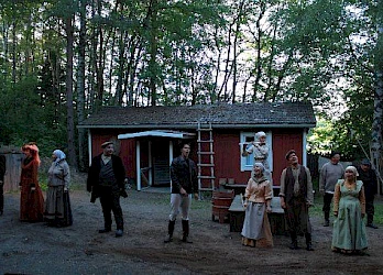 Kuva Kuivalahden kesäteatterin näytöksestä Parast unhotta tomne 2011 - 29