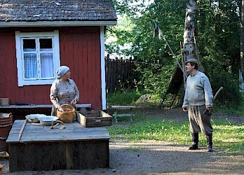 Kuva Kuivalahden kesäteatterin näytöksestä Parast unhotta tomne 2011 - 3