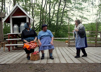 Kuva Kuivalahden kesäteatterin näytöksestä Juuselan Maija 2014 - 7