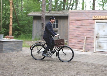 Kuva Kuivalahden kesäteatterin näytöksestä Tukkijoella 2015 - 9