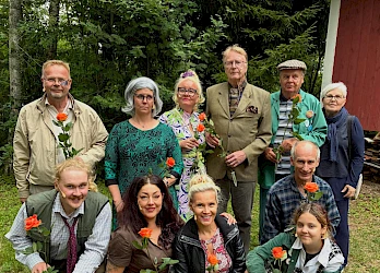 Kuva Kuivalahden kesäteatterin näytöksestä Onnellinen perhe 2026 - 6
